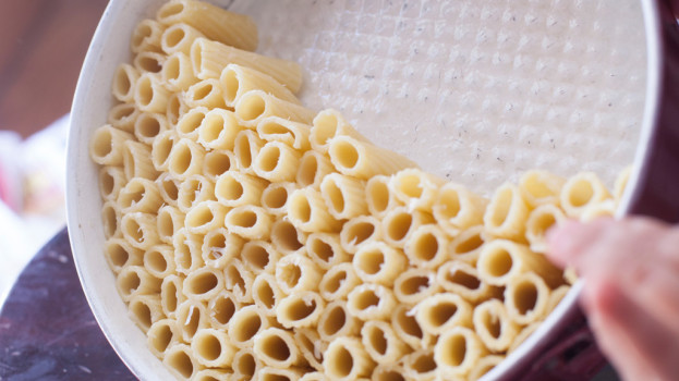 rigatoni-cake-pasta-1024x634-623x350